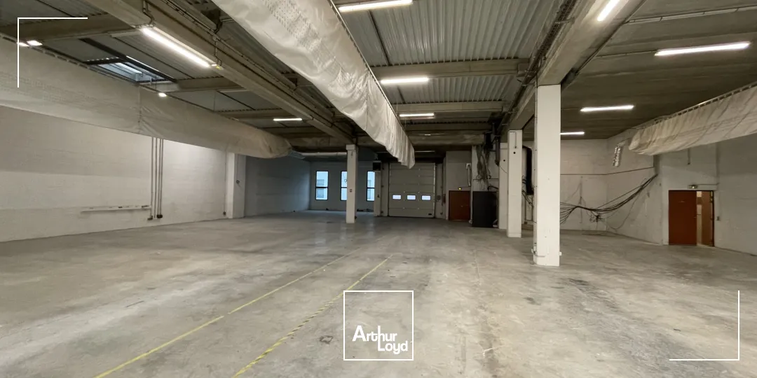 Locaux d'activité & Entrepôts - Location - VILLENEUVE LA GARENNE - 92390 - 301-301 - 7636661
