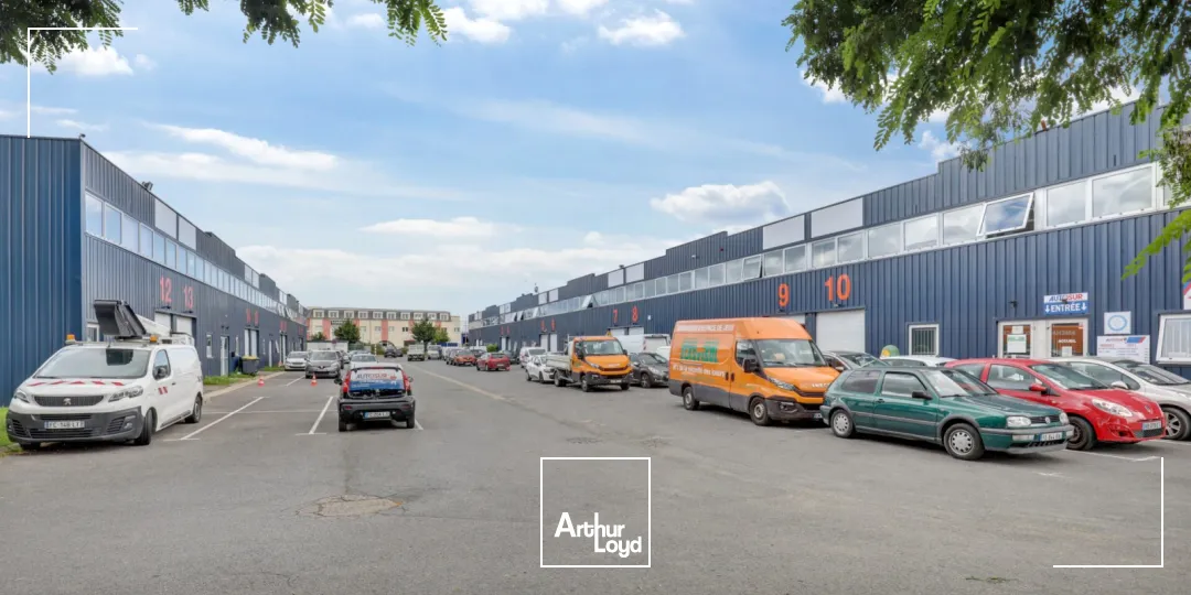 Locaux d'activité & Entrepôts - Location - CHILLY MAZARIN - 91380 - 279-1116 - 7636833