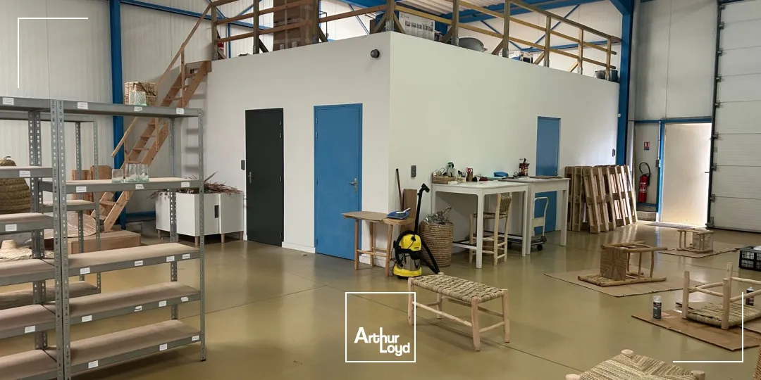 Locaux d'activité & Entrepôts - Location - SAINT PHILBERT DE GRAND LIEU - 44310 - 235-235 - 7636895