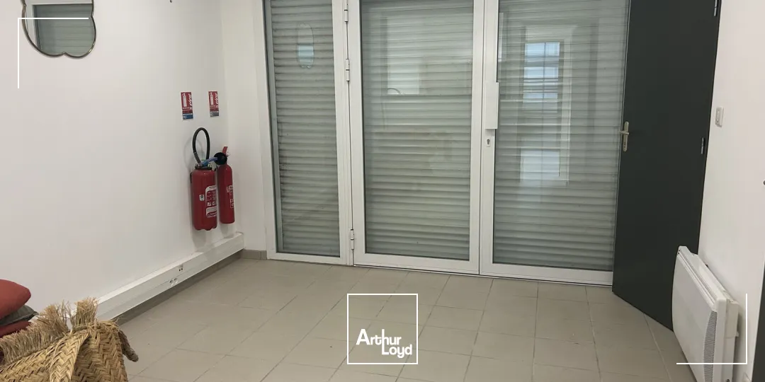 Locaux d'activité & Entrepôts - Location - SAINT PHILBERT DE GRAND LIEU - 44310 - 235-235 - 7636898