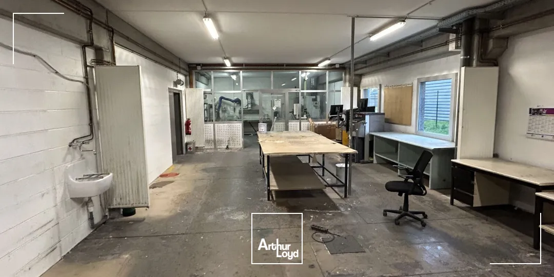 Locaux d'activité & Entrepôts - Location - HALLENNES LEZ HAUBOURDIN - 59320 - 930-930 - 7637619