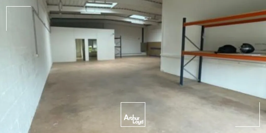 Locaux d'activité & Entrepôts - Location - TRAPPES - 78190 - 250-250 - 7637680