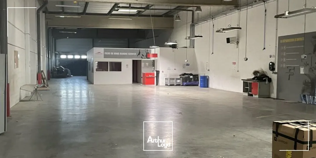 Locaux commerciaux - Location - SORGUES - 84700 - 630-630 - 7639605