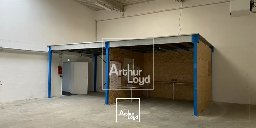 Locaux d'activité & Entrepôts - Location - MOISSY CRAMAYEL - 77550 - 290-290 - 7639677