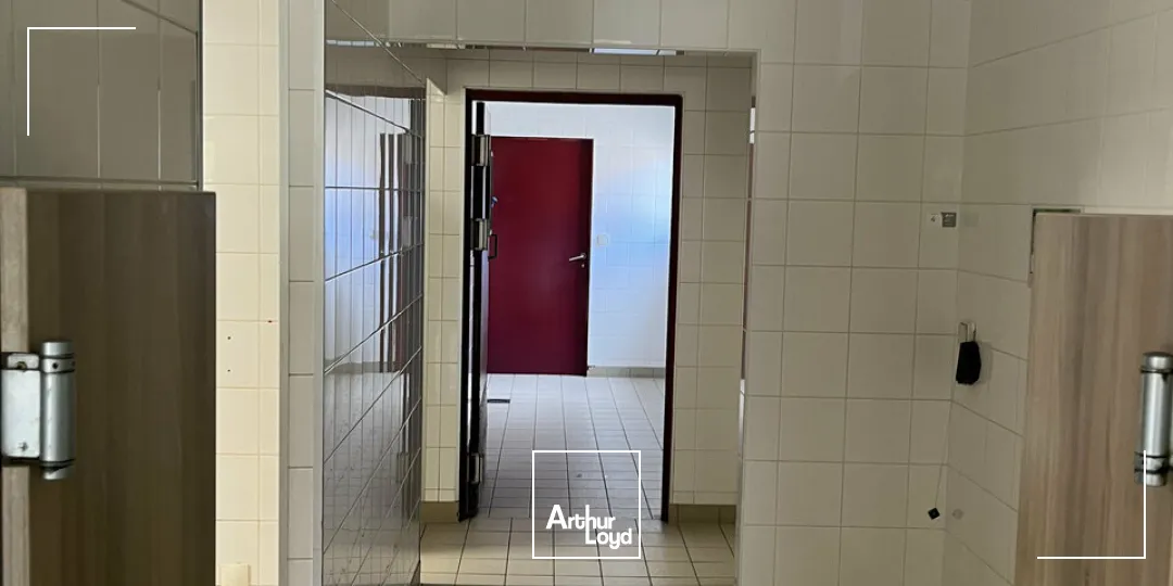 Locaux commerciaux - Vente - LA CRECHE - 79260 - 310-310 - 7639718