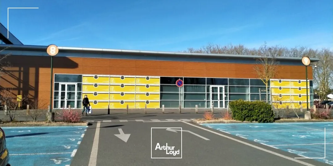 Locaux commerciaux - Location - CHATELLERAULT - 86100 - 652-652 - 7639742