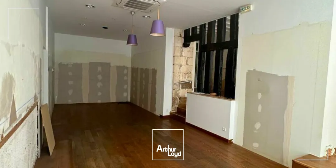 Locaux commerciaux - Location - BOURGES - 18000 - 83-83 - 7639791