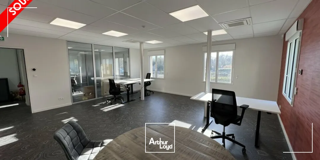 Bureaux - Location - RUELLE SUR TOUVRE - 16600 - 75-75 - 7639912