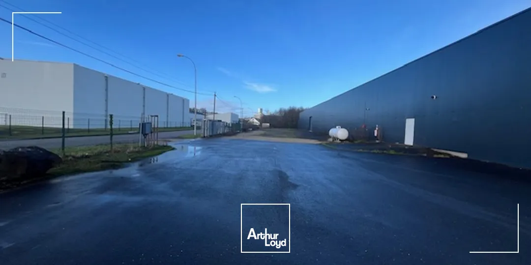 Locaux d'activité & Entrepôts - Location - LANDIVISIAU - 29400 - 845.7-2566.2 - 7639976