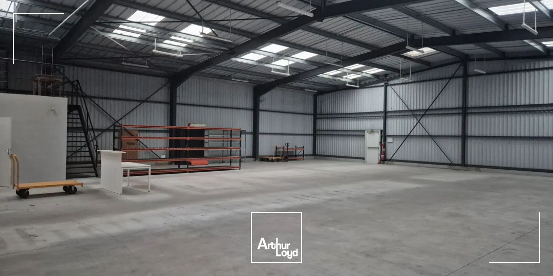 Locaux d'activité & Entrepôts - Location - LA CHAPELLE DES MARAIS - 44410 - 500-500 - 7640123