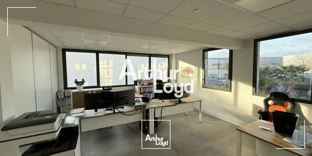 Bureaux - Location - FRÉJUS - 83600 - 94-94 - 7640511