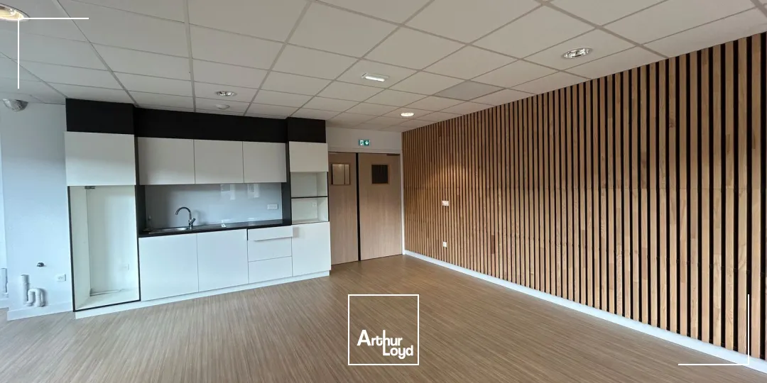 Bureaux - Location - SAINT NAZAIRE - 44600 - 325.51-325.51 - 7640996