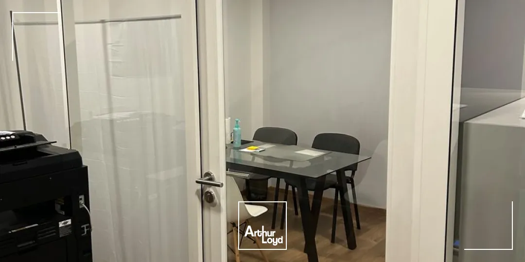 Locaux commerciaux - Location - NANTES - 44000 - 110-110 - 7641024