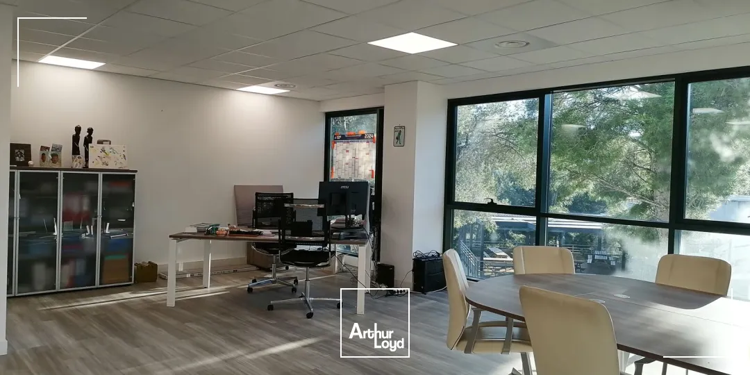 Bureaux - Location - LA CIOTAT - 13600 - 96-192 - 7641239