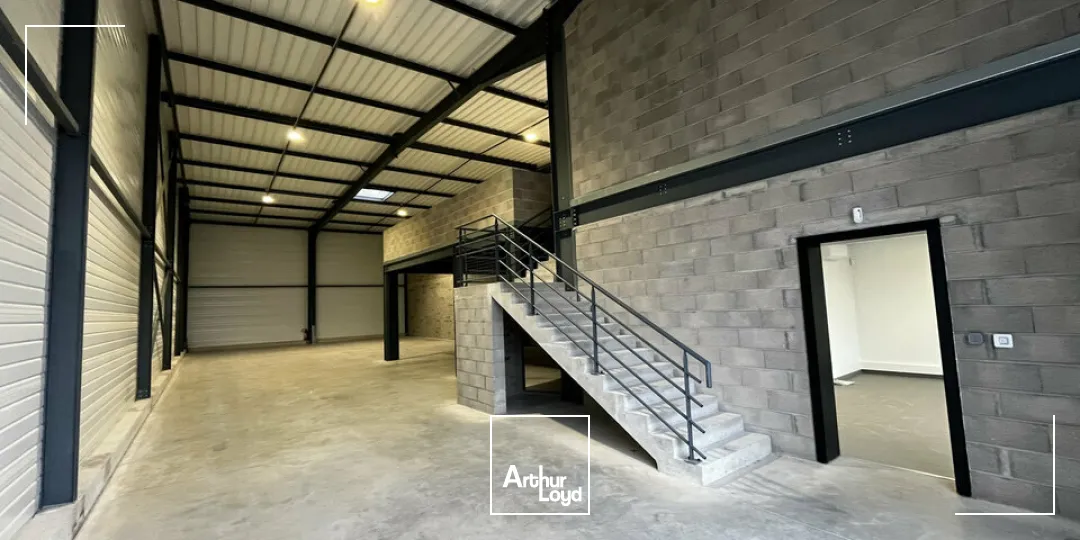 Locaux d'activité & Entrepôts - Vente - SOUFFELWEYERSHEIM - 67460 - 385-385 - 7644074