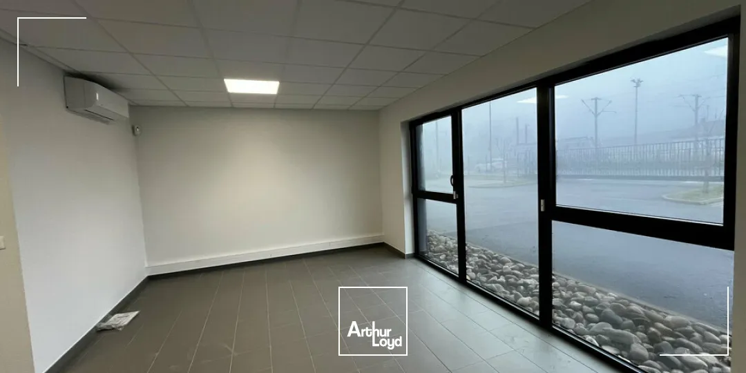 Locaux d'activité & Entrepôts - Vente - SOUFFELWEYERSHEIM - 67460 - 385-385 - 7644068