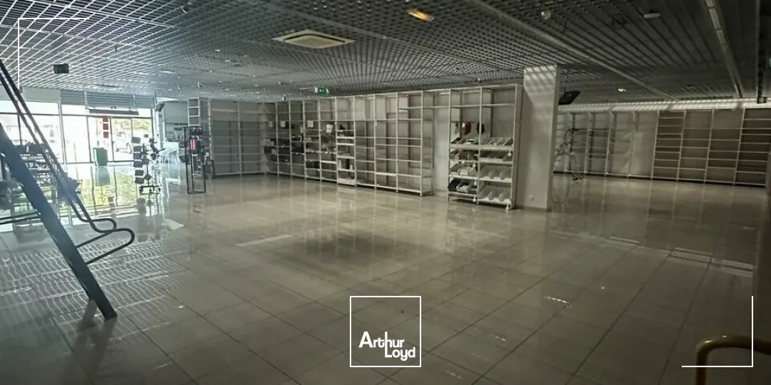 Locaux commerciaux - Location - TULLE - 19000 - 636.4-636.4 - 7644086