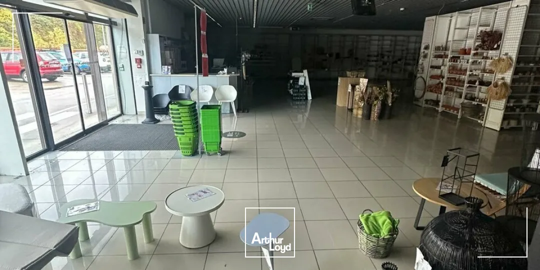 Locaux commerciaux - Location - TULLE - 19000 - 636.4-636.4 - 7644092