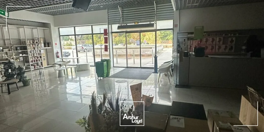 Locaux commerciaux - Location - TULLE - 19000 - 636.4-636.4 - 7644095