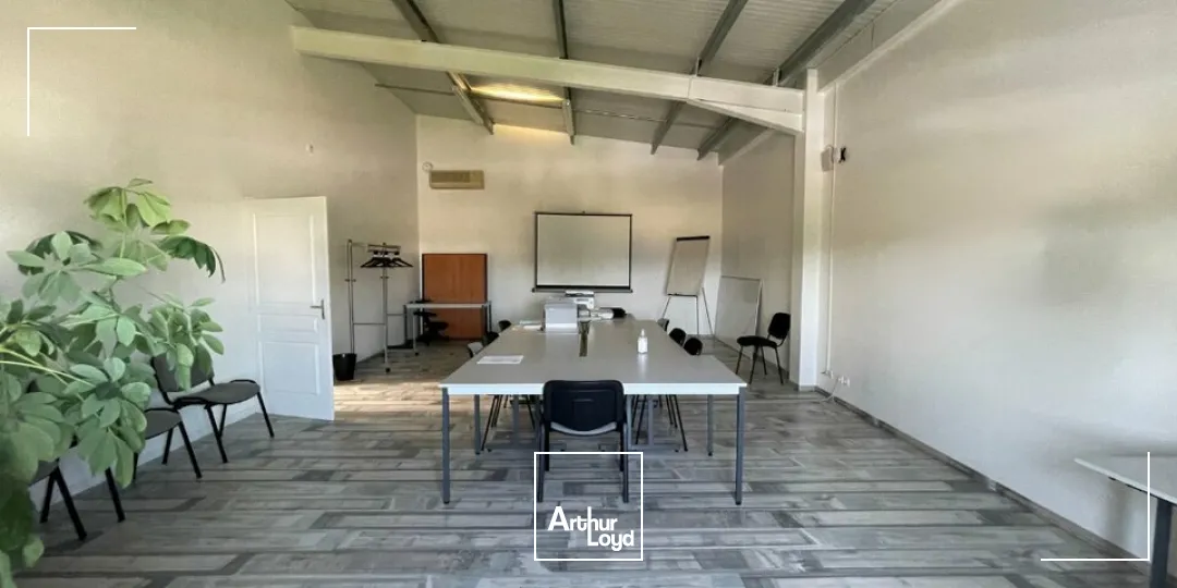 Locaux d'activité & Entrepôts - Location - SAINT-DOULCHARD - 18230 - 891-891 - 7644258