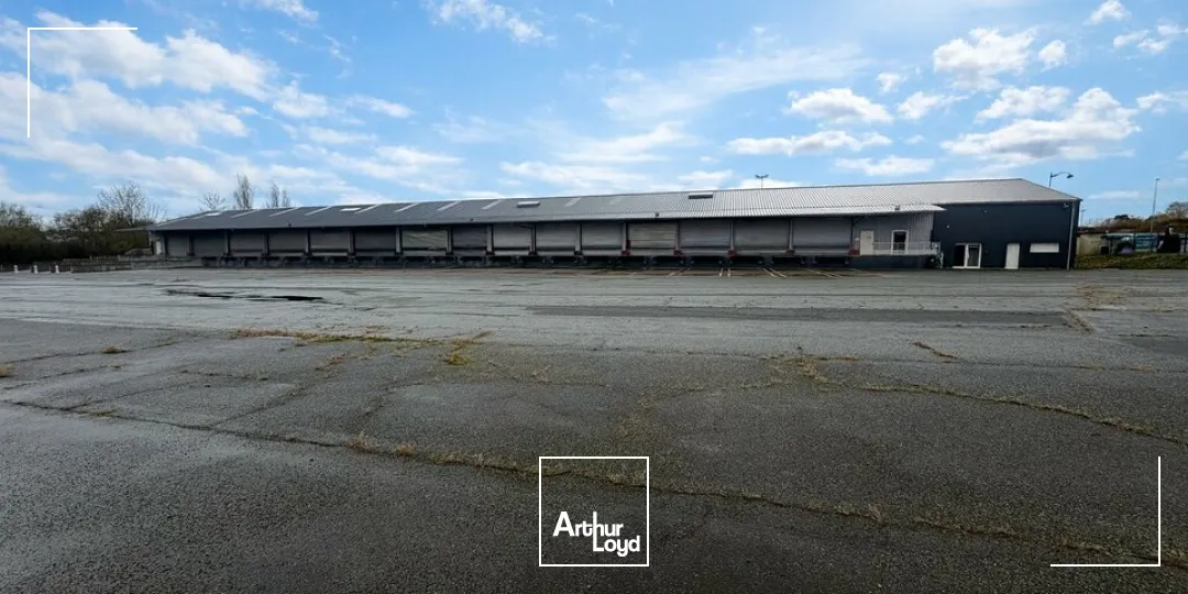 Locaux d'activité & Entrepôts - Vente - BOURGES - 18000 - 1800-1800 - 7644259