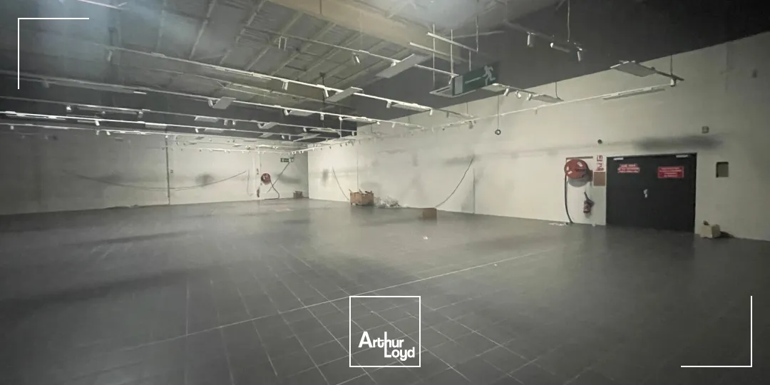 Locaux commerciaux - Location - CHAMBLY - 60230 - 890-890 - 7645571