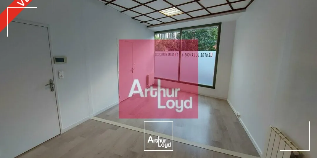 Locaux commerciaux - Vente - CLERMONT FERRAND - 63000 - 102-102 - 7646824