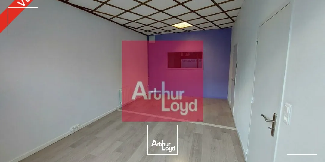 Locaux commerciaux - Vente - CLERMONT FERRAND - 63000 - 102-102 - 7646826