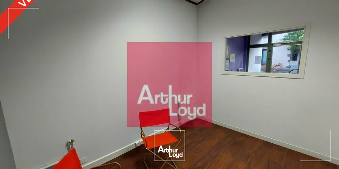 Locaux commerciaux - Vente - CLERMONT FERRAND - 63000 - 102-102 - 7646821