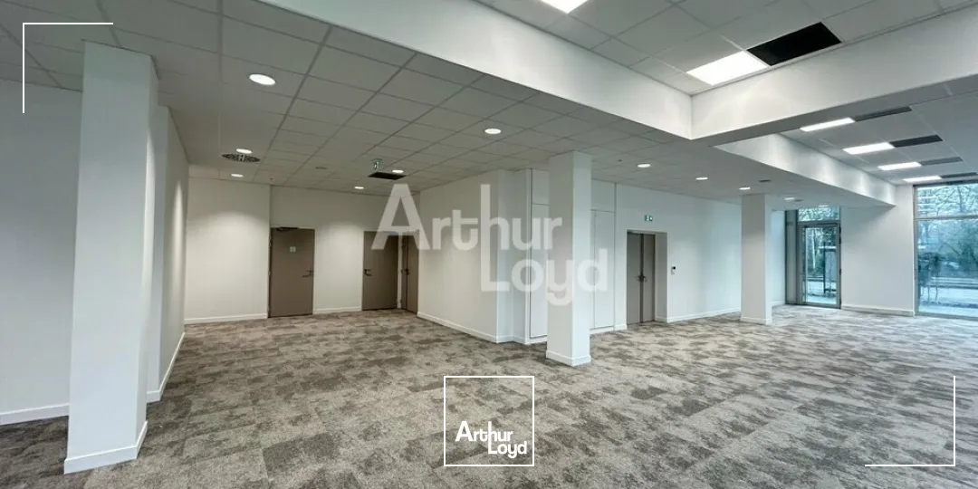 Bureaux - Vente - SAINT-JACQUES-DE-LA-LANDE - 35136 - 247-247 - 7646959