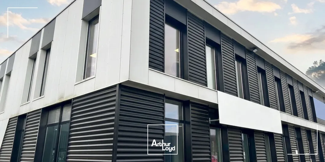 Locaux commerciaux - Location - CRECHES SUR SAONE - 71680 - 143.27-143.27 - 7647112