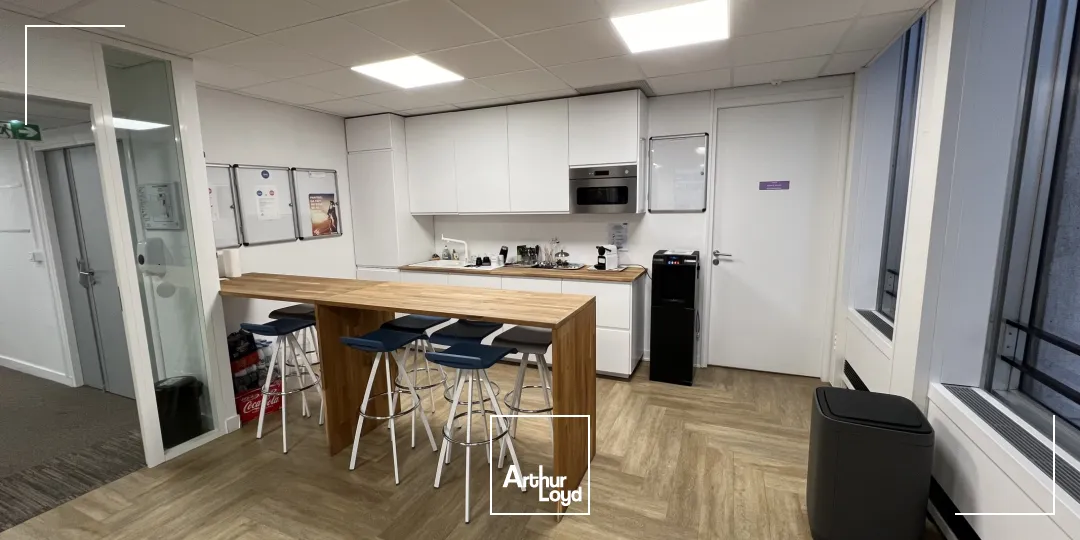 Bureaux - Location - PUTEAUX LA DEFENSE - 92800 - 344-852 - 7647267