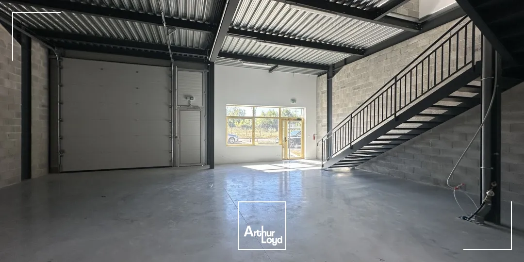 Locaux d'activité & Entrepôts - Location - ROUSSET - 13790 - 384-384 - 7649912