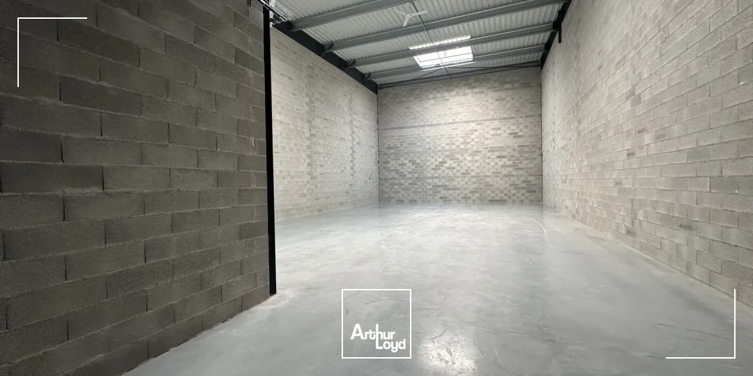 Locaux d'activité & Entrepôts - Location - ROUSSET - 13790 - 385-385 - 7649919