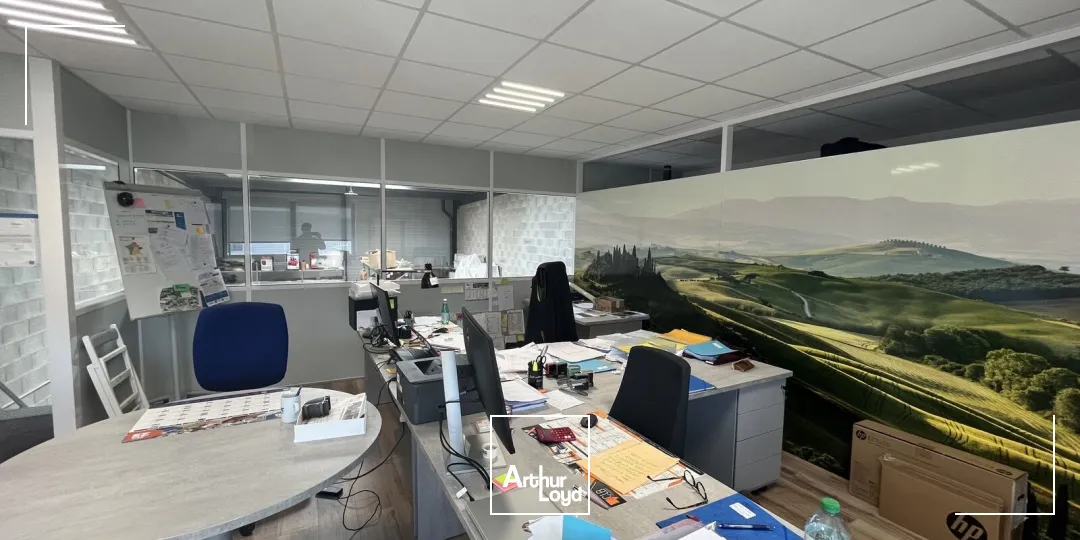 Locaux d'activité & Entrepôts - Location - SAINT VICTORET - 13730 - 198-198 - 7649930