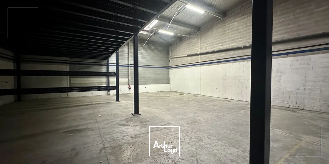 Locaux d'activité & Entrepôts - Location - VITROLLES - 13127 - 390-390 - 7650043