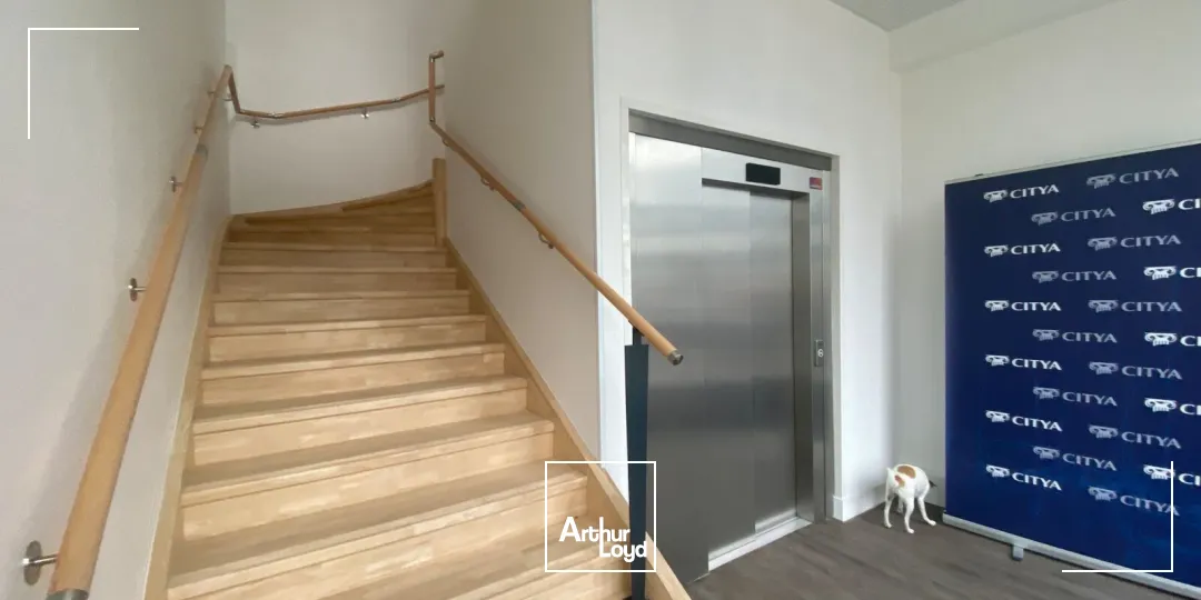 Bureaux - Location - PORT DE BOUC - 13110 - 246-246 - 7650159