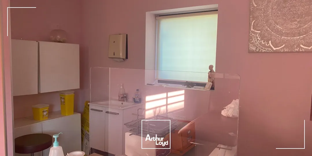 Bureaux - Location - ISTRES - 13800 - 55.87-55.87 - 7650186