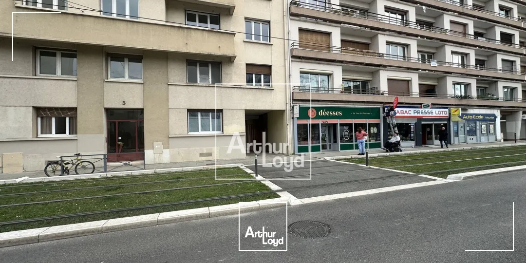Locaux commerciaux - Location - GRENOBLE - 38100 - 110-110 - 7650829