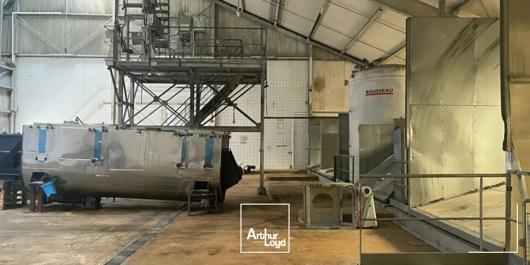 Locaux d'activité & Entrepôts - Vente - ESSARTS-EN-BOCAGE - 85140 - 3260-3260 - 7652051