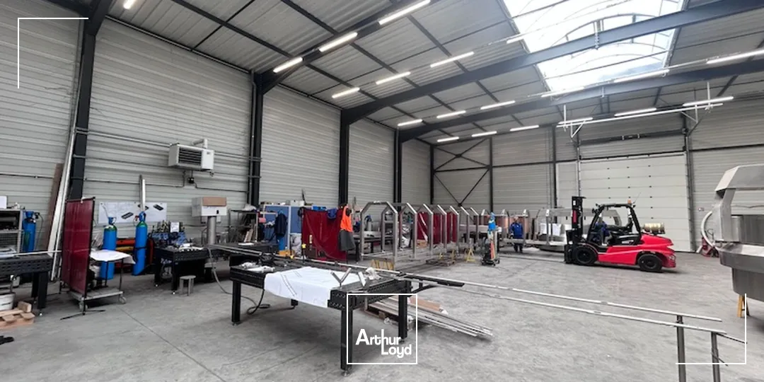 Locaux d'activité & Entrepôts - Location - CERTINES - 01240 - 905-905 - 7652285