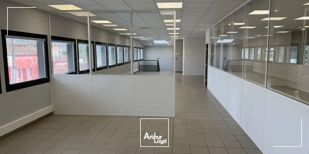 Locaux d'activité & Entrepôts - Location - TOULOUSE - 31200 - 915-915 - 7652607