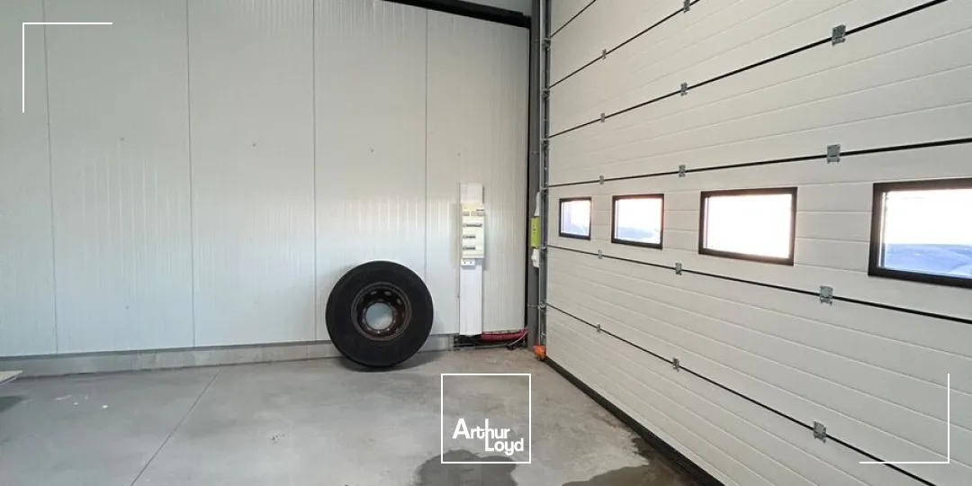 Locaux d'activité & Entrepôts - Location - PETITE FORET - 59494 - 168-168 - 7653260