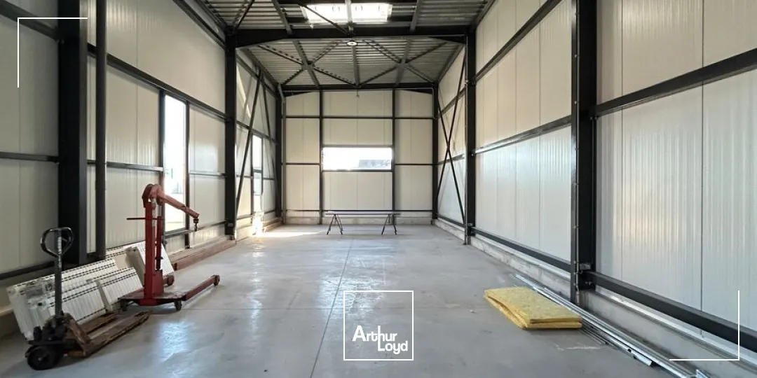 Locaux d'activité & Entrepôts - Location - PETITE FORET - 59494 - 168-168 - 7653263