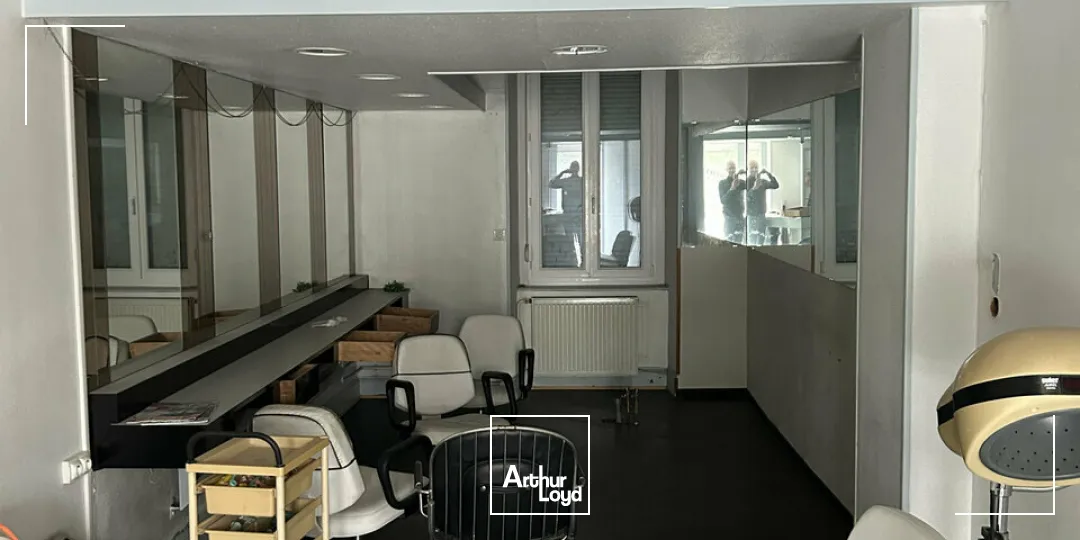 Locaux commerciaux - Location - MULHOUSE - 68100 - 56.87-56.87 - 7653541