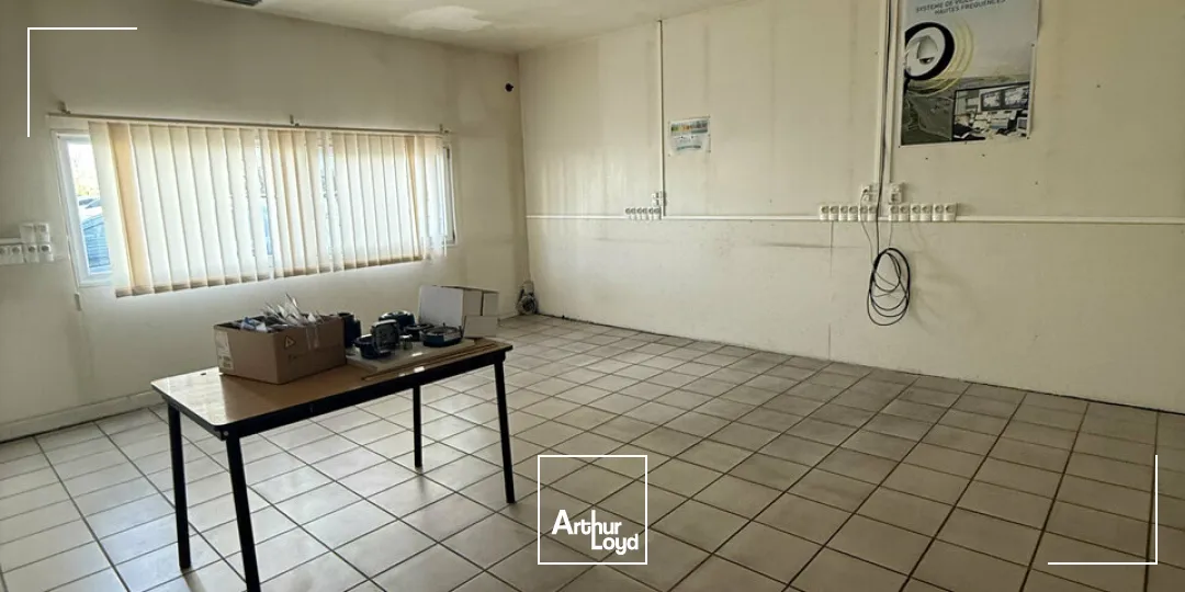 Locaux d'activité & Entrepôts - Location - BRIVE LA GAILLARDE - 19100 - 1020-1020 - 7653576