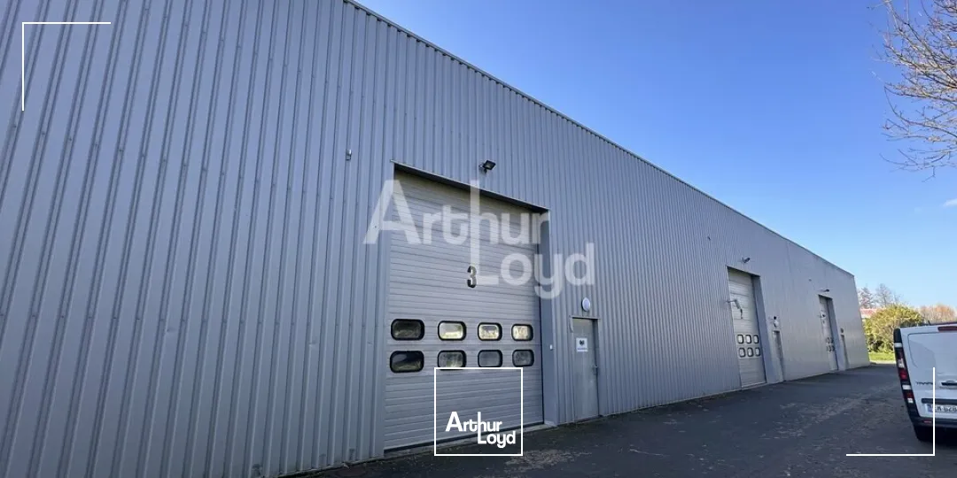 Locaux d'activité & Entrepôts - Location - NOYAL-CHÂTILLON-SUR-SEICHE - 35230 - 370-370 - 7653590