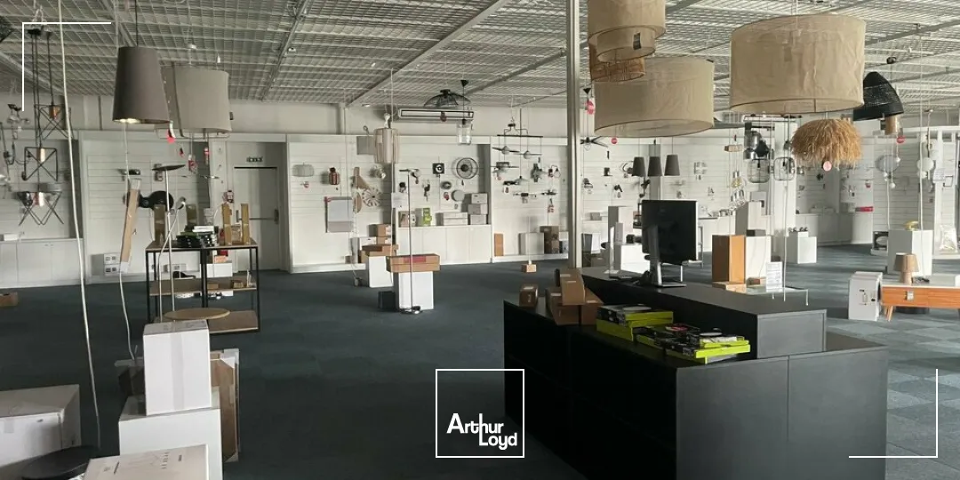 Locaux commerciaux - Location - MOUILLERON-LE-CAPTIF - 85000 - 761-761 - 7653613