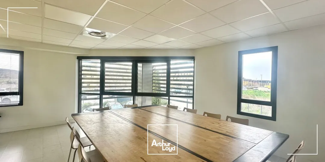 Locaux d'activité & Entrepôts - Vente - AIX EN PROVENCE - 13290 - 384-384 - 7653701
