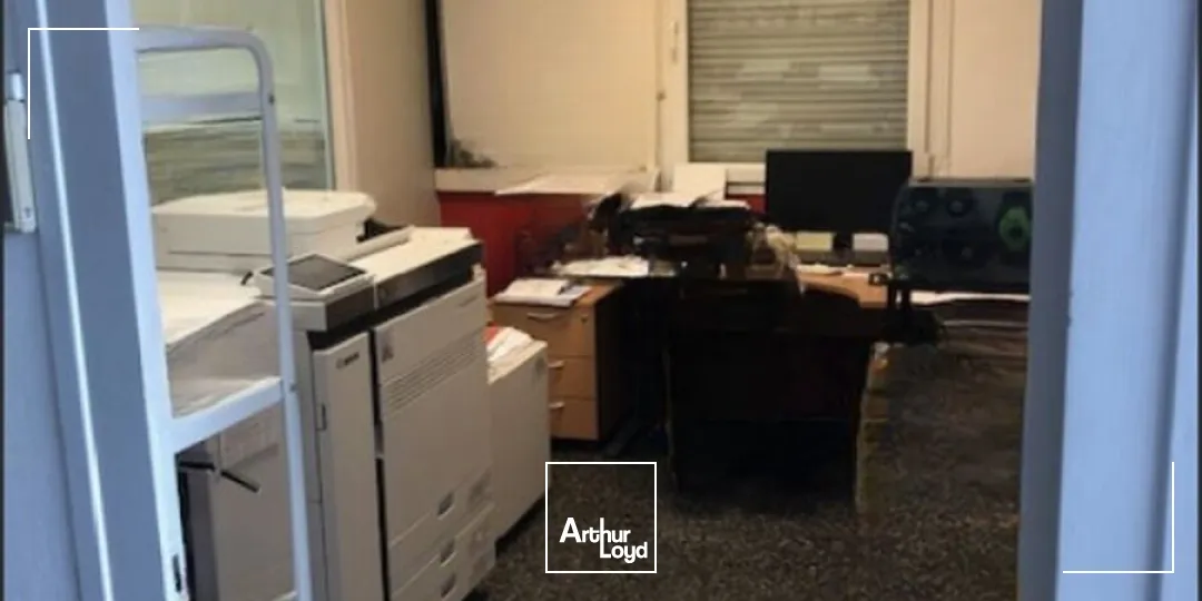 Locaux d'activité & Entrepôts - Vente - LE CHAMBON FEUGEROLLES - 42500 - 400-400 - 7653919